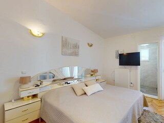 Holiday house Dicmo Features 80