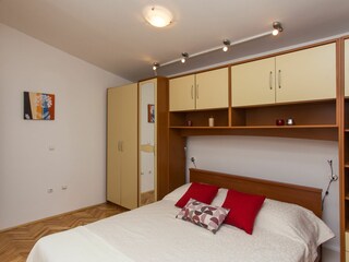 Holiday house Dicmo Features 84