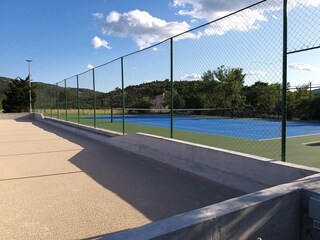 Holiday house Dicmo Features 29