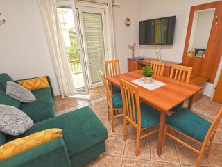 Apartment Sveti Filip i Jakov Features 2