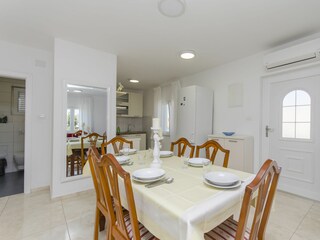 Apartment Brodarica Features 11