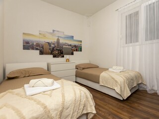 Apartment Jesenice bei Dugi Rat Features 5