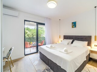 Holiday house Sutivan Features 61