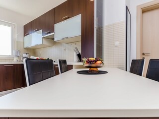 Apartment Okrug Donji Features 3