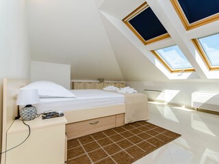 Apartment Okrug Donji Features 7