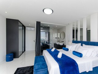 Holiday house Solin Features 11