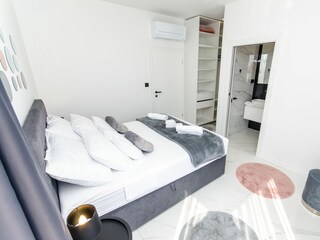 Holiday house Solin Features 13