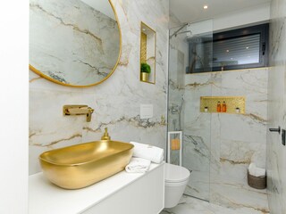 Holiday house Solin Features 64