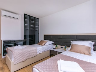 Ferienhaus Jesenice bei Dugi Rat Ausstattung 49