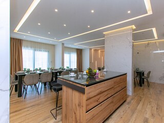 Holiday house Jesenice bei Dugi Rat Features 5