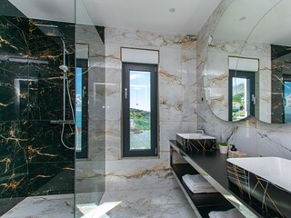 Holiday house Jesenice bei Dugi Rat Features 30