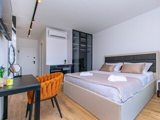 Holiday house Jesenice bei Dugi Rat Features 47