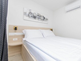 Apartment Povljana Ausstattung 6