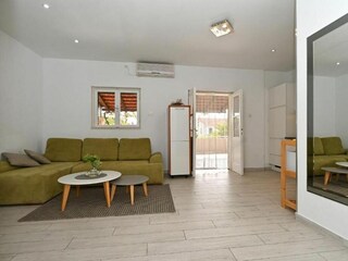 Apartment Seget Vranjica Features 10