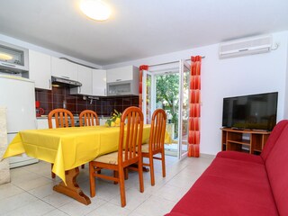 Apartment Okrug Gornji Features 18