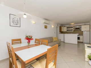 Apartment Okrug Gornji Features 7