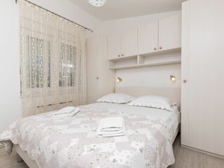 Apartment Okrug Gornji Features 12