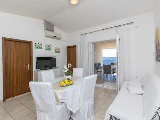Apartment Seget Vranjica Features 4