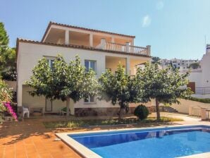 Maison de vacances spacieuse avec piscine - L'Escala - image1