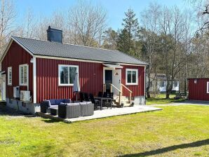 4 Sterne Ferienhaus in FÅGELMARA - Torsås - image1