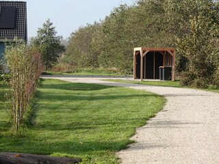 Einfahrt - Parkplatz