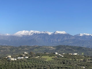 Villa EvAndreas - Blick auf den Psiloritis Berg