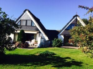 70 m² Ferienhaus ∙ 2 Schlafzimmer ∙ 2 Gäste