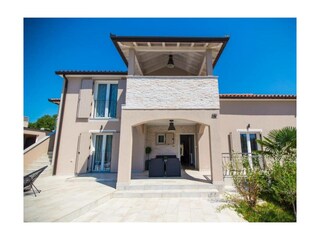 Ferienwohnung Raša Außenaufnahme 5