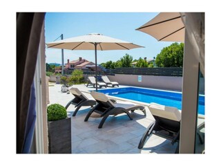 Ferienwohnung Raša Außenaufnahme 37