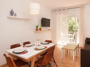 78 m² Ferienwohnung ∙ 3 Schlafzimmer ∙ 5 Gäste - Barcelona - image1