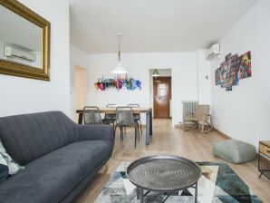 70 m² Ferienwohnung ∙ 3 Schlafzimmer ∙ 6 Gäste - Barcelona - image1
