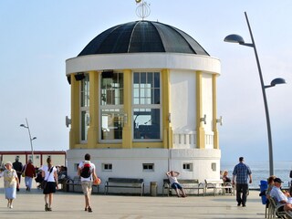 Pavillon an der neuen Strandpromenade