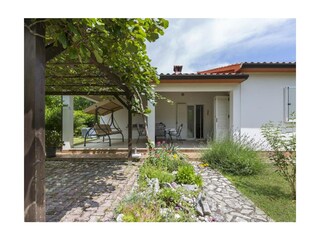 Ferienwohnung Raša Außenaufnahme 7