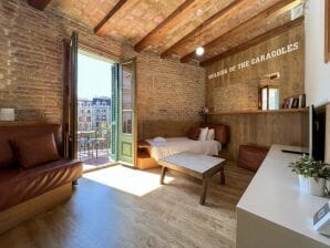 70 m² Ferienwohnung ∙ 4 Schlafzimmer ∙ 7 Gäste - Barcelona - image1