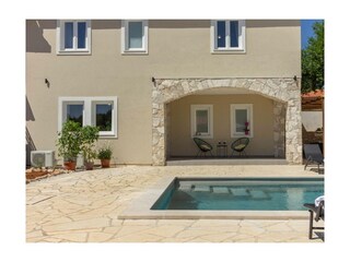Ferienwohnung Raša Außenaufnahme 4