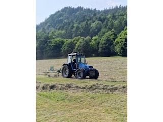 Sommer. Sonne. Heuarbeit.