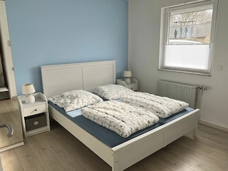 Schlafzimmer 2