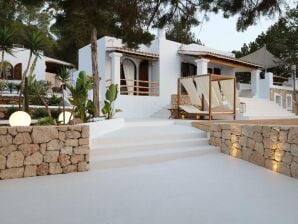 Ferienwohnung 250 m² Ferienhaus ∙ 3 Schlafzimmer ∙ 5 Gäste - Cala Tarida - image1