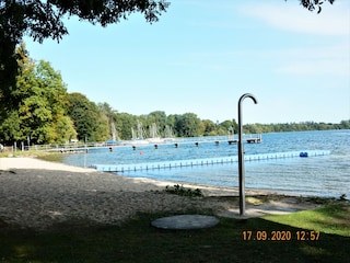 ...herrlich gelegen am Großen Plöner See