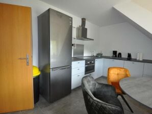 110 m² Ferienwohnung ∙ 2 Schlafzimmer ∙ 4 Gäste - Neuendorf (Gnitz) - image1