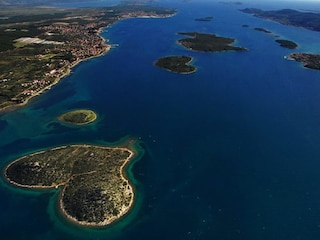 Lage vonSv.Filip i Jakov mit Google "Insel der Liebe"