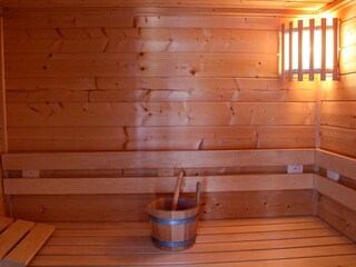 Sauna im Erdgeschoss