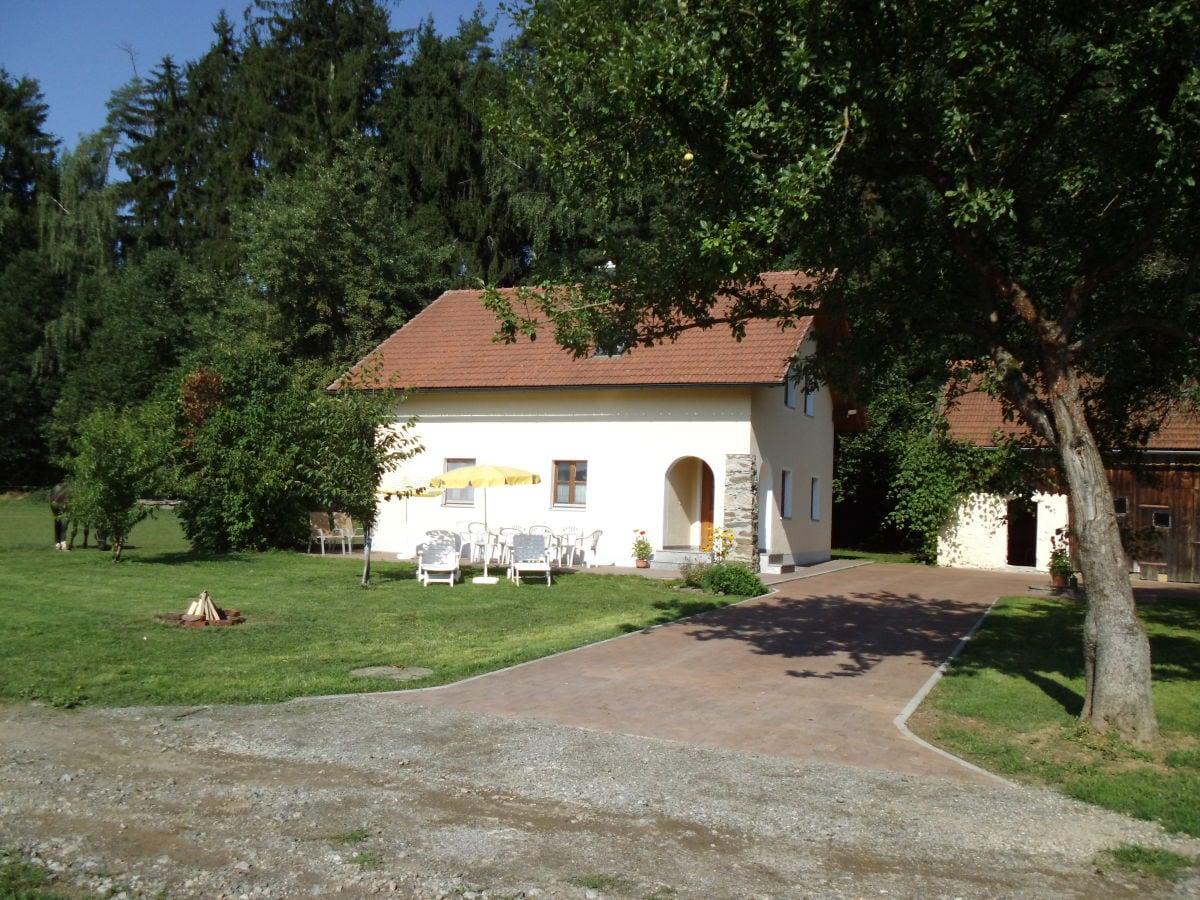 Ferienhaus Treffelstein Außenaufnahme 5