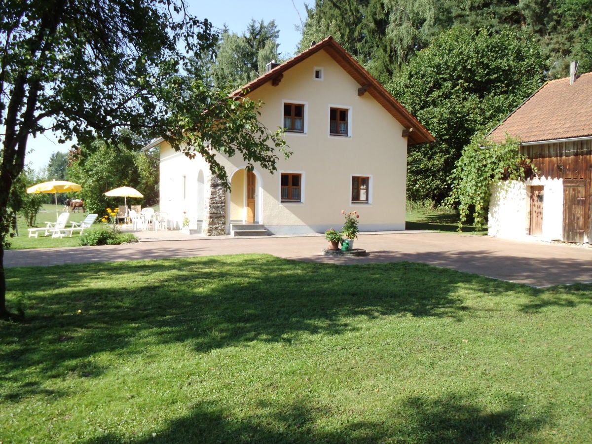 Ferienhaus Treffelstein Außenaufnahme 6