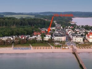 65 m² Ferienwohnung ∙ 2 Schlafzimmer ∙ 4 Gäste