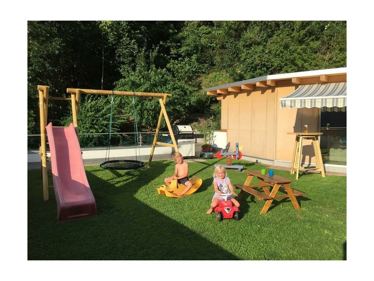 ferienwohnung-platzis-garten-sonnenterrasse-grill-