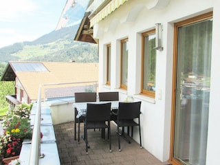 appartements-platzis-urlaub-montafon-w3-terrasse