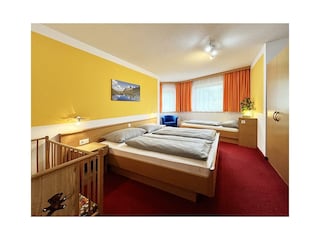 appartements-platzis-montafon_wohnung3_schlafzimme