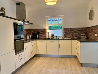 EG Komfortable Küche