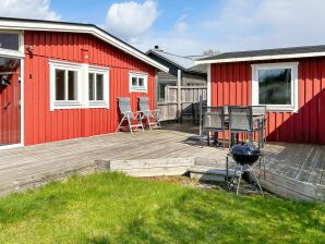 Holiday house Beautiful holiday home near sea - Våxtorp - image1